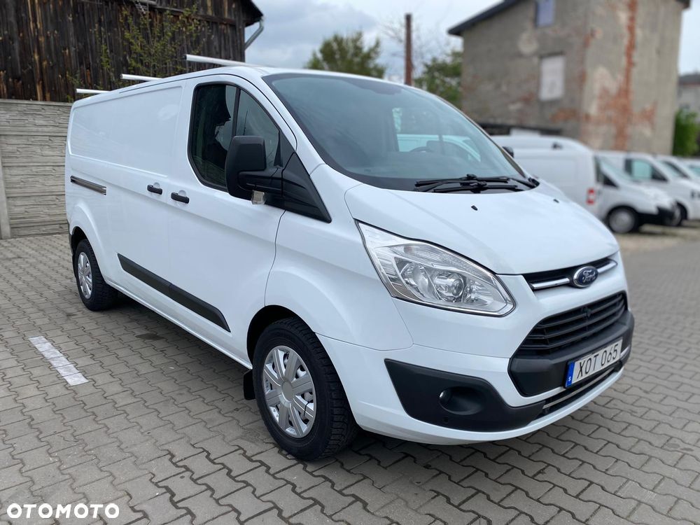 Ford TRANSIT CUSTOM - 3