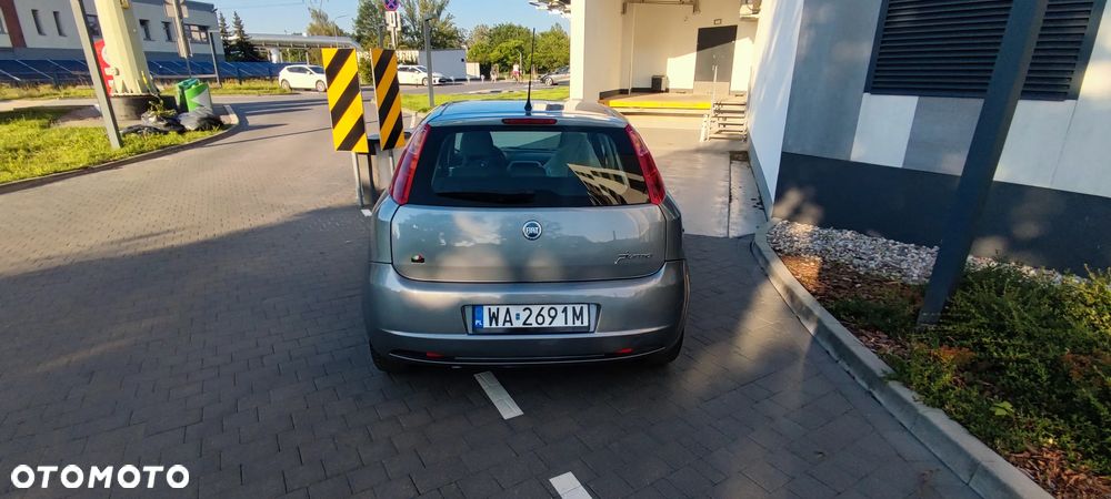 Fiat Grande Punto 1.4 8V Dynamic - 4