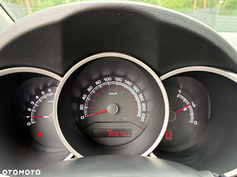 Kia Venga 1.4 CVVT Dream Team Edition - 12