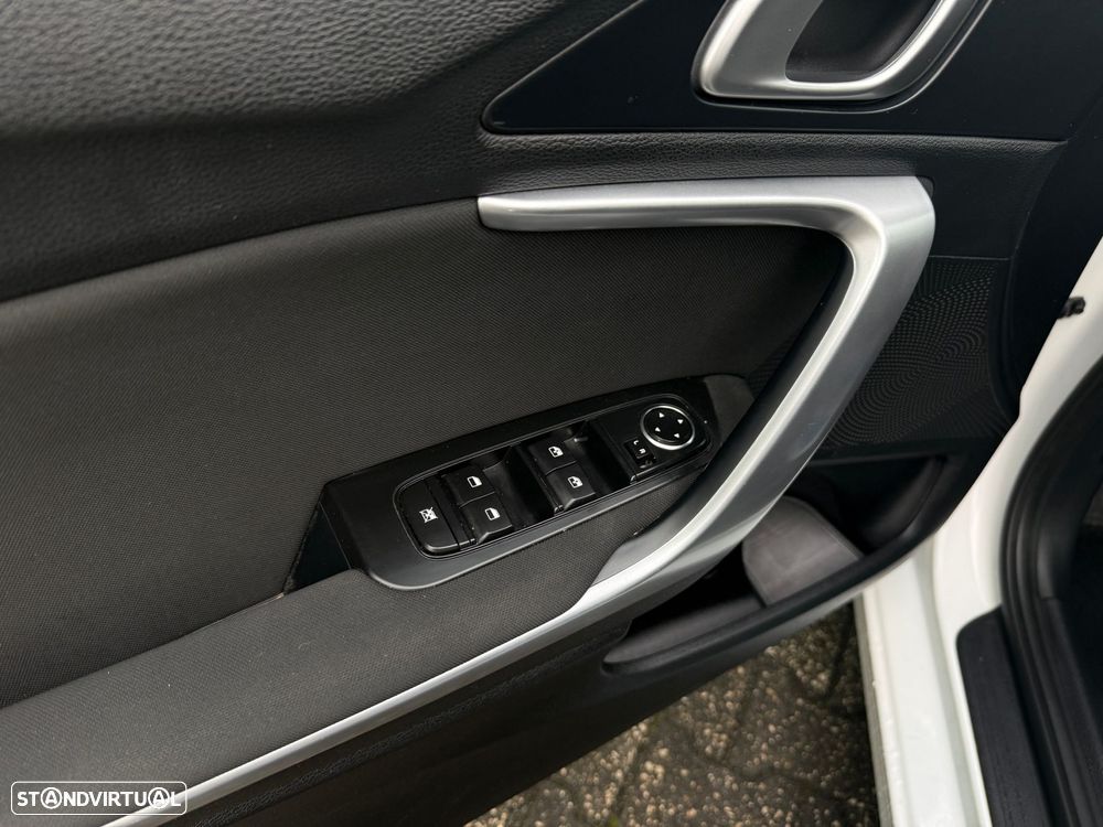 Kia Ceed 1.0 T-GDI Urban - 9