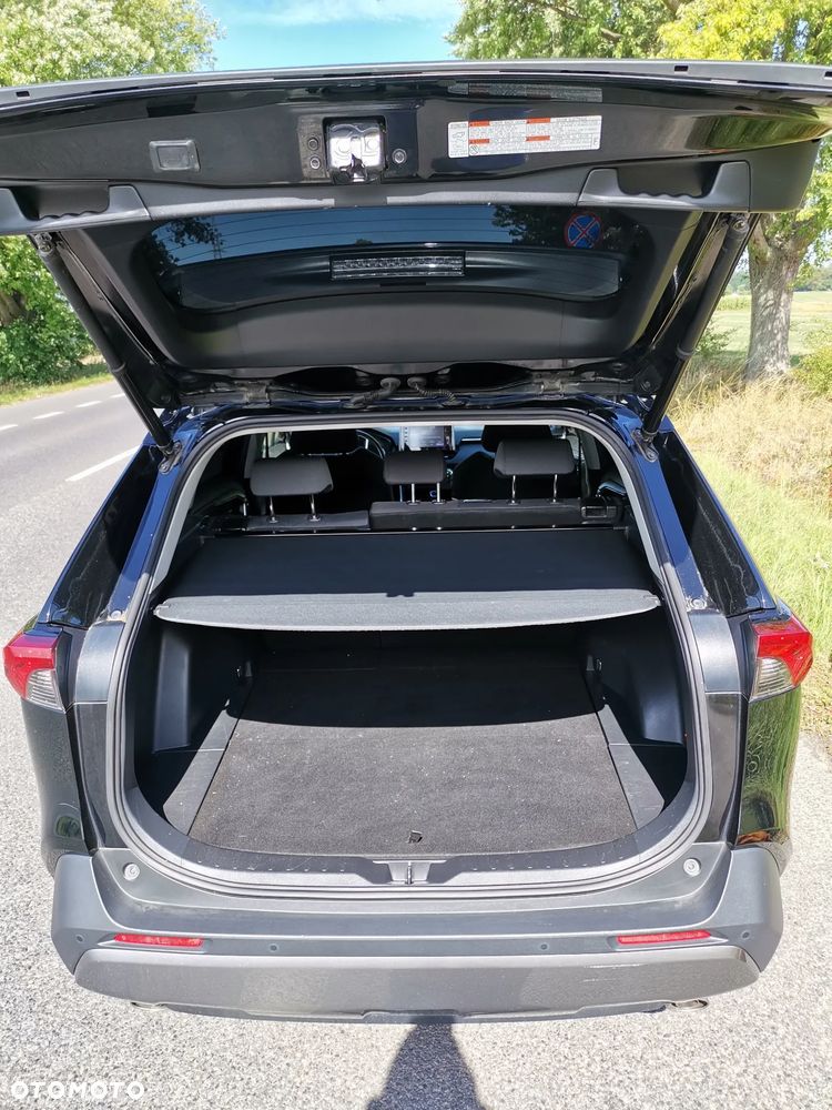 Toyota RAV4 - 18