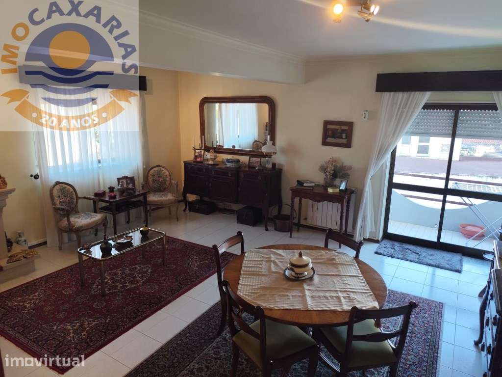 Apartamento T3 com 2 Suítes e Garagem a 3 Minutos a Pé do Santuário... - Grande imagem: 4/27