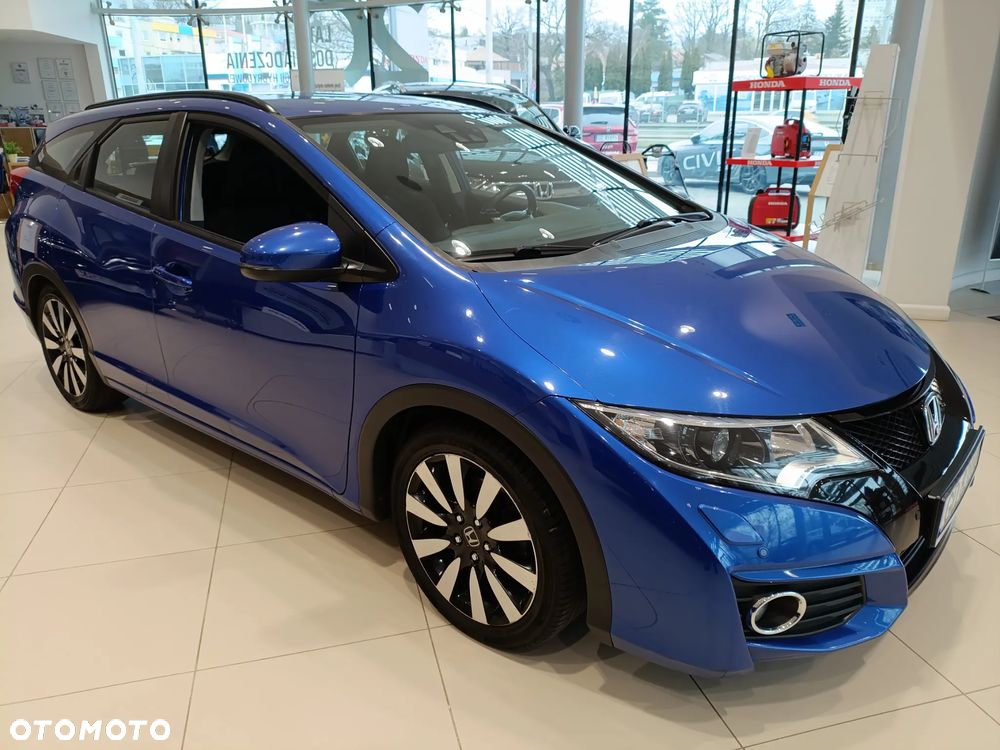 Honda Civic 1.8 Elegance (Honda Connect+) - 1