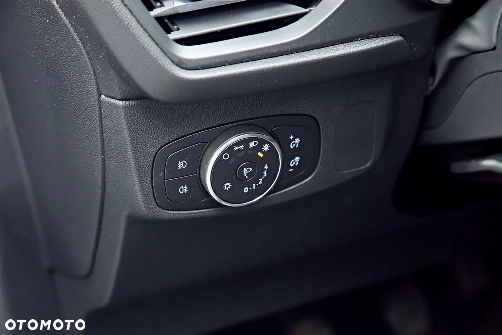 Ford Focus 1.5 EcoBlue STart-Stopp-System TITANIUM - 21