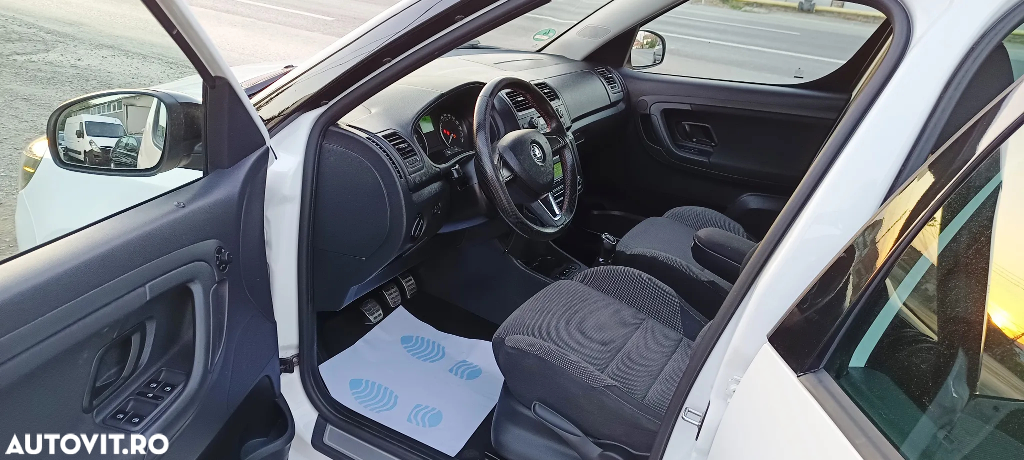 Skoda Roomster 1.2 TSI Noire - 5