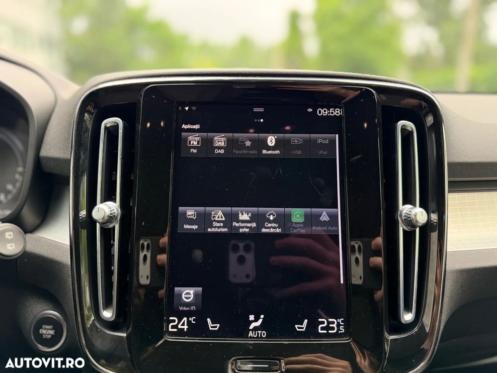 Volvo XC 40 T5 Twin Engine DKG Momentum Pro - 27