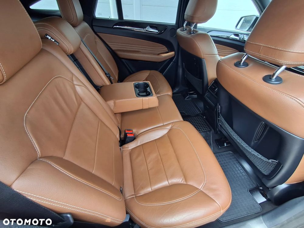Mercedes-Benz GLE AMG 43 4Matic 9G-TRONIC AMG Line - 13