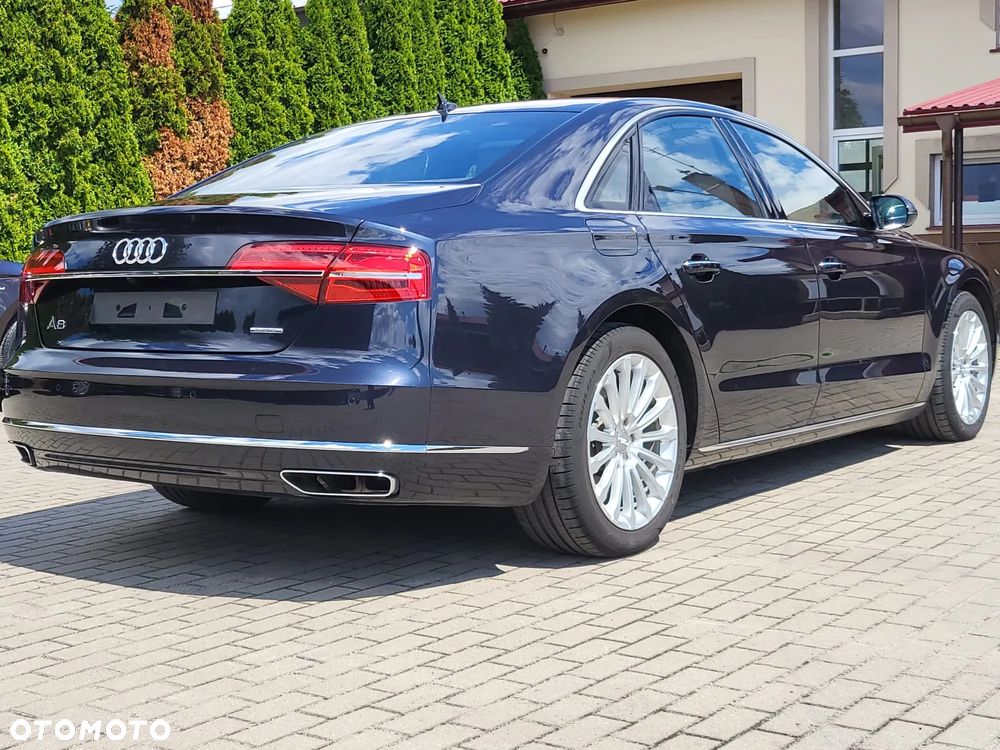 Audi A8 - 7