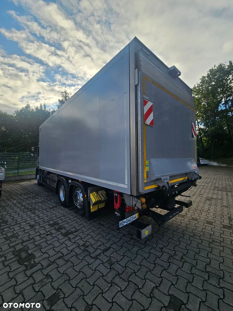 Mercedes-Benz Actros - 4