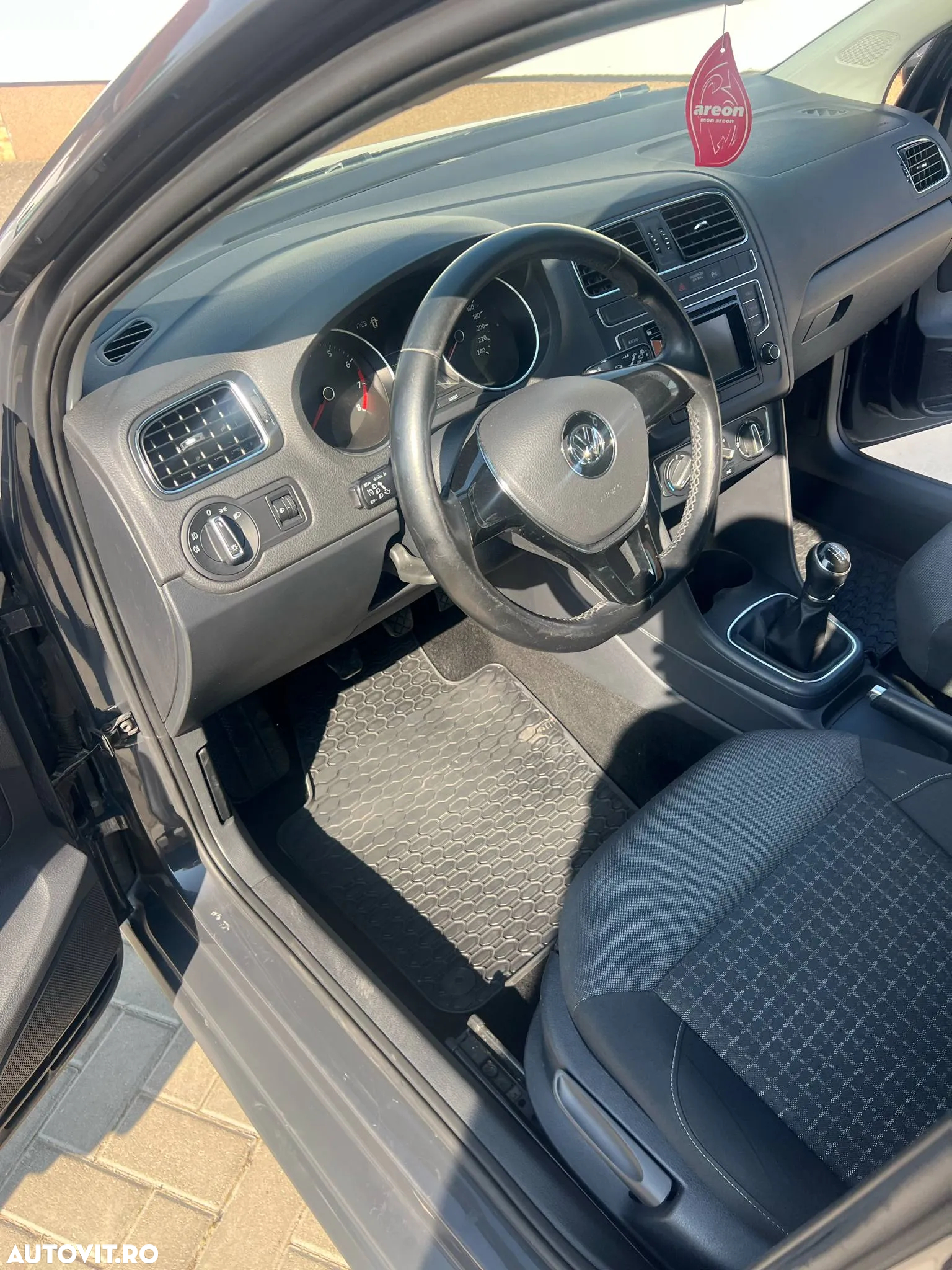 Volkswagen Polo 1.0 (Blue Motion Technology) Trendline - 6