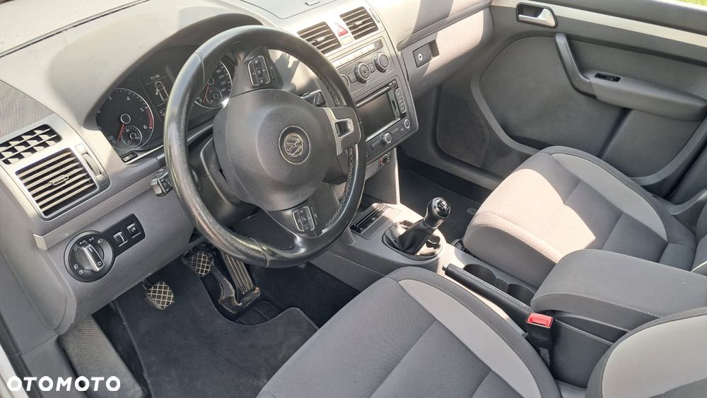 Volkswagen Touran 2.0 TDI DPF Life - 7