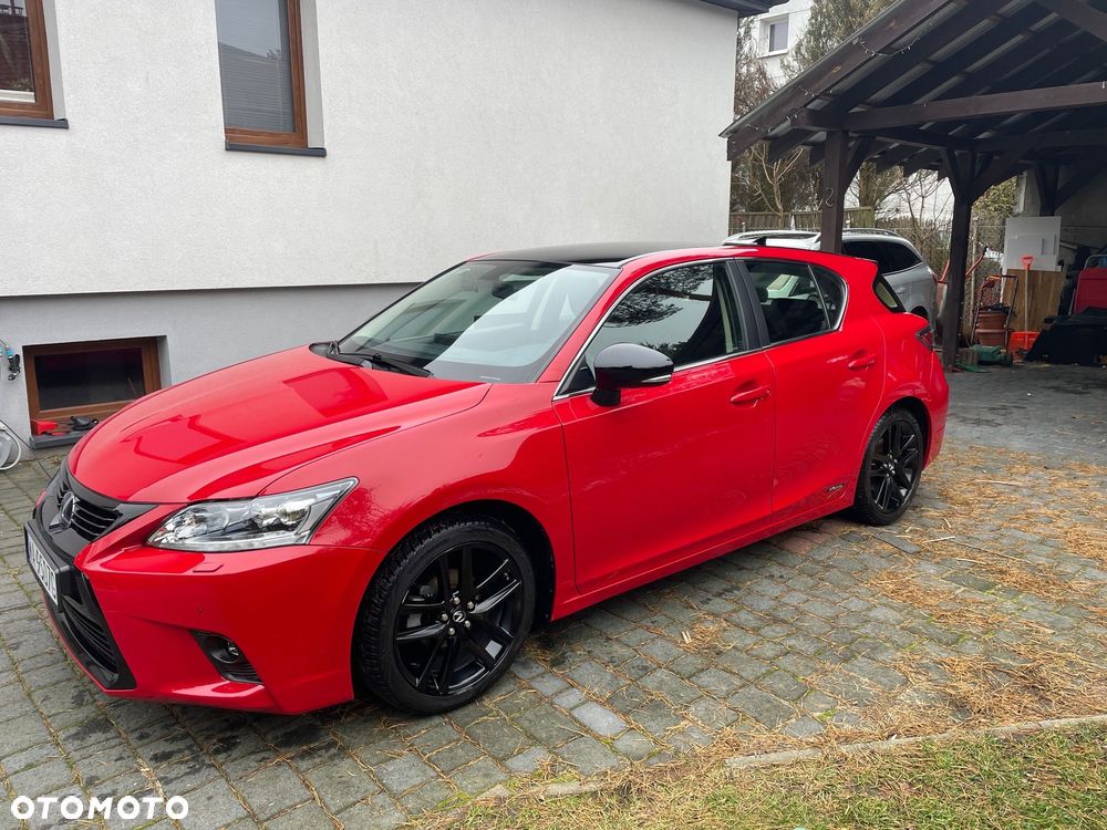 Lexus CT - 7