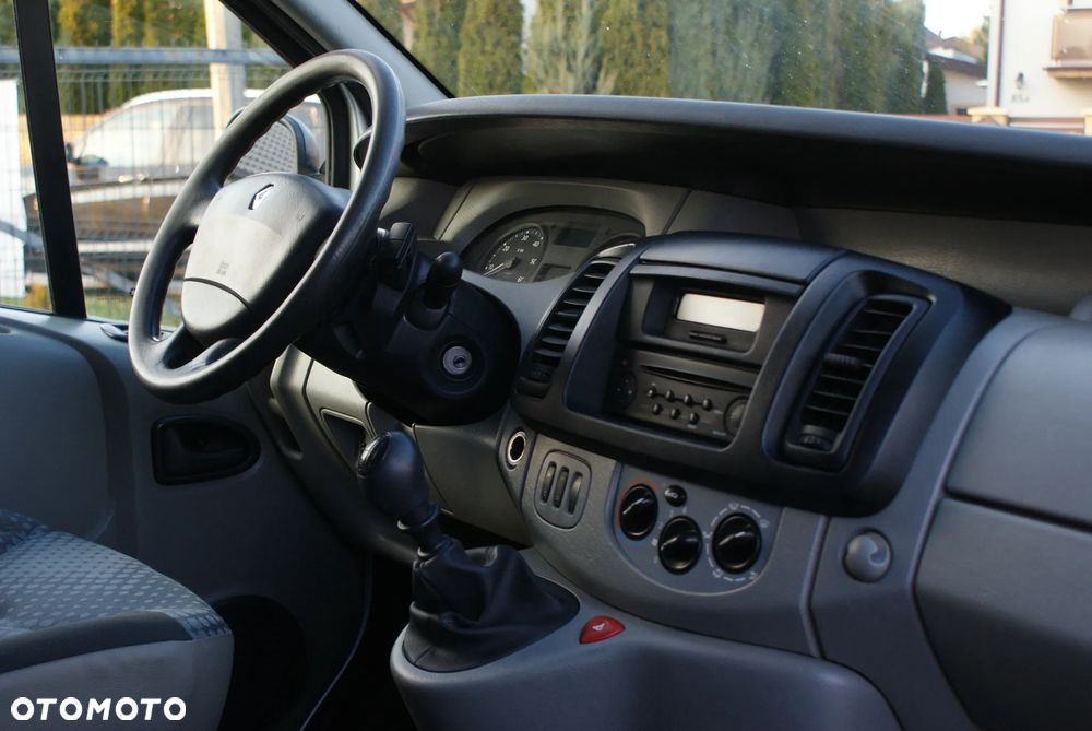 Opel Vivaro - 15