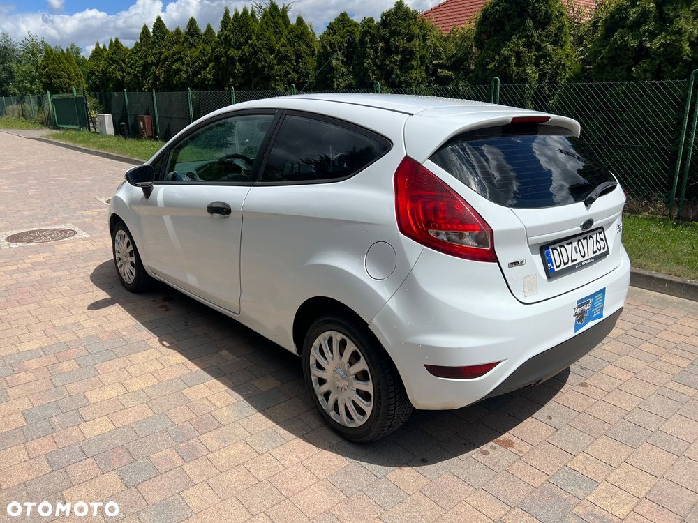 Ford Fiesta VAN - 2