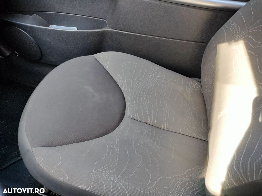 Citroën C3 Pluriel 1.6i 16V Senso Drive - 8