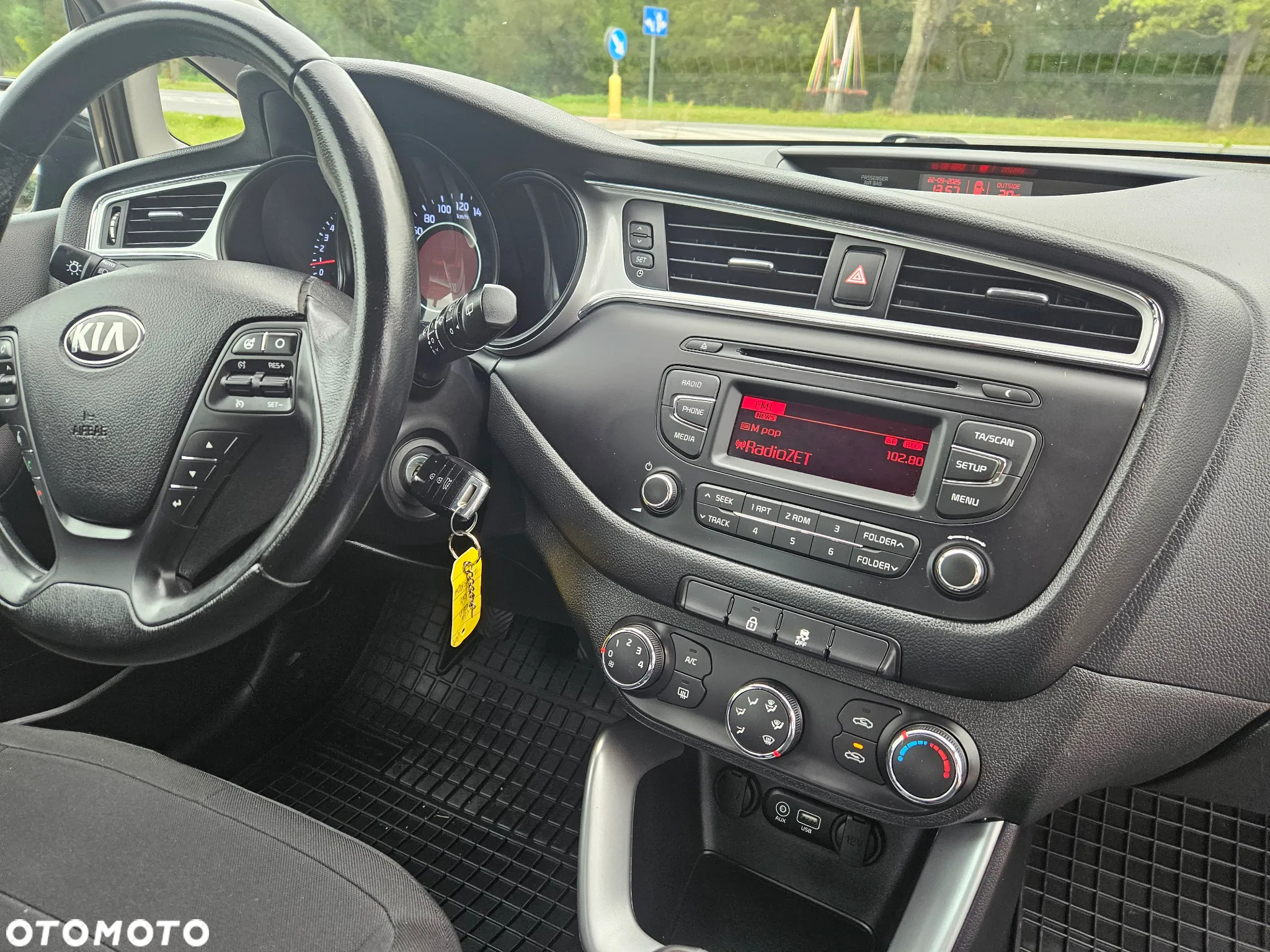 Kia Ceed 1.4 CVVT Dream-Team Edition - 29