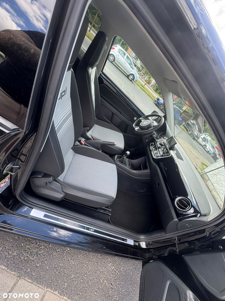 Volkswagen up! black - 7