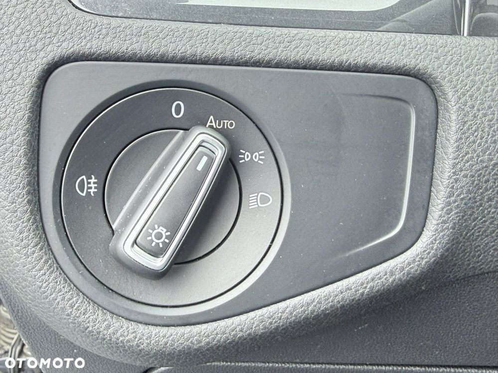 Volkswagen Golf Variant - 24