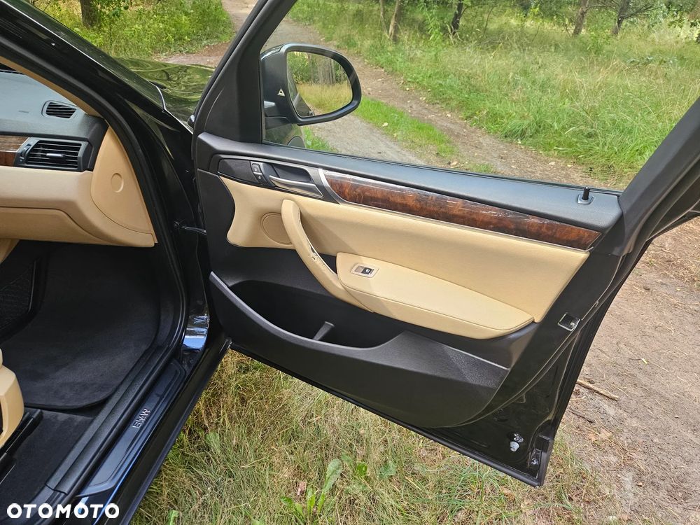 BMW X3 xDrive28i - 16