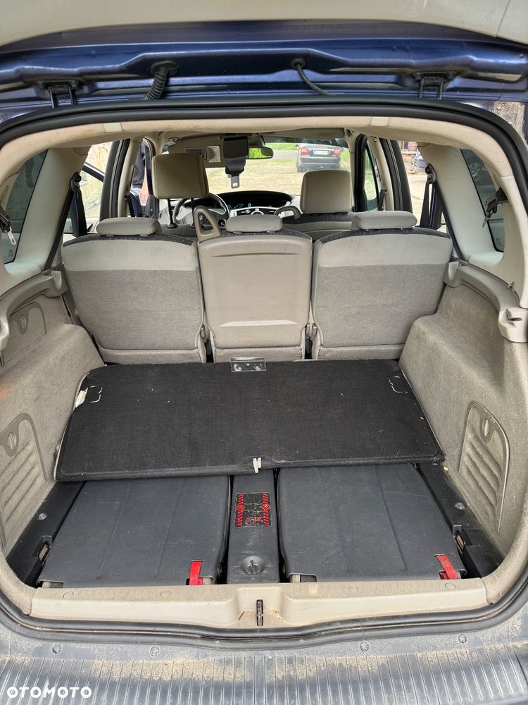 Renault Scenic - 9