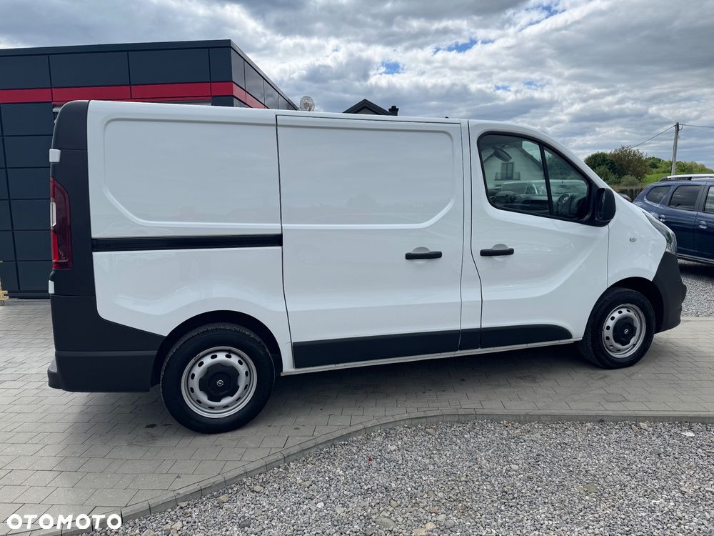 Opel Vivaro - 10