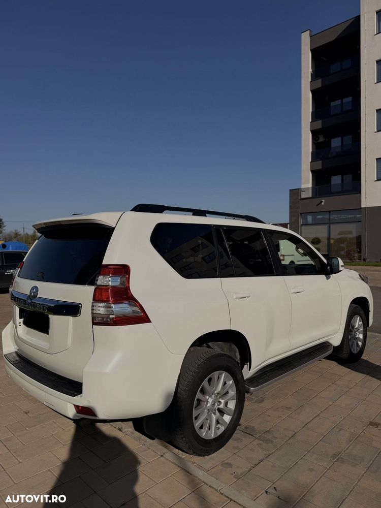 Toyota Land Cruiser 3.0l Turbo D-4D Aut. AVS 7 Locuri Luxury - 6