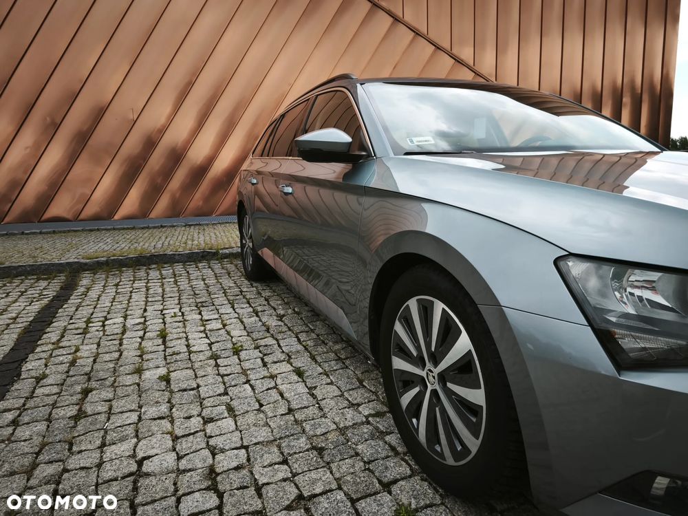 Skoda Superb 1.6 TDI GreenLine - 9