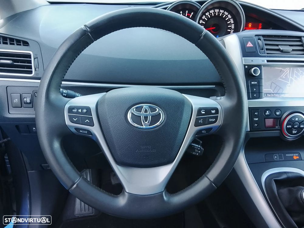 Toyota Verso 1.6 D-4D Exclusive+GPS - 4