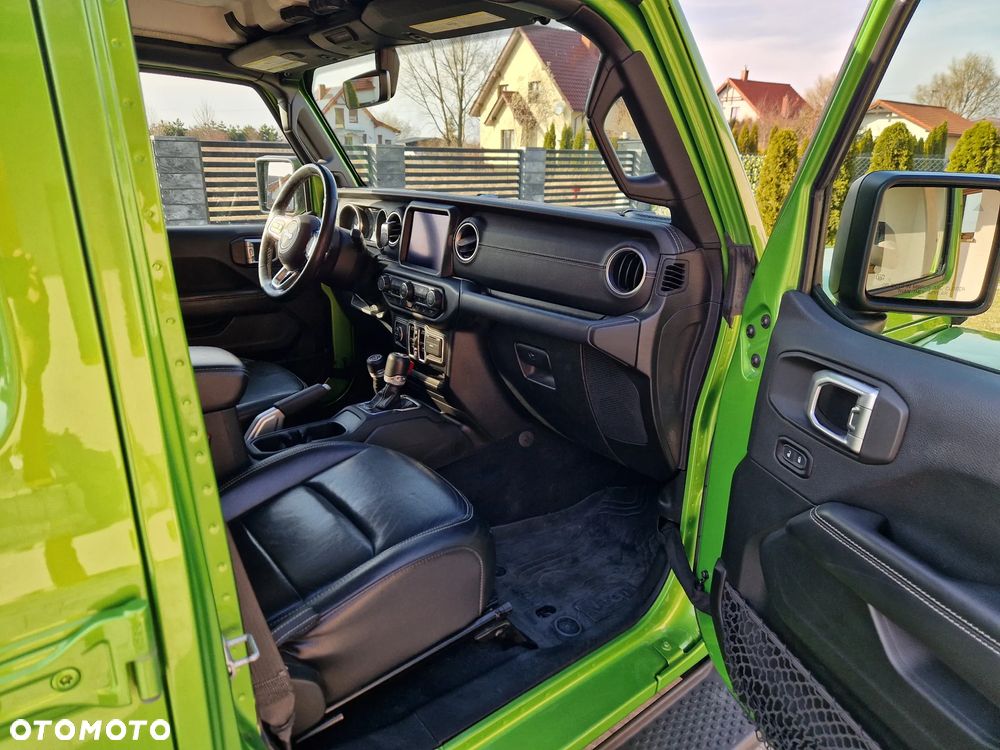 Jeep Wrangler 3.6 Unlim Sahara - 13