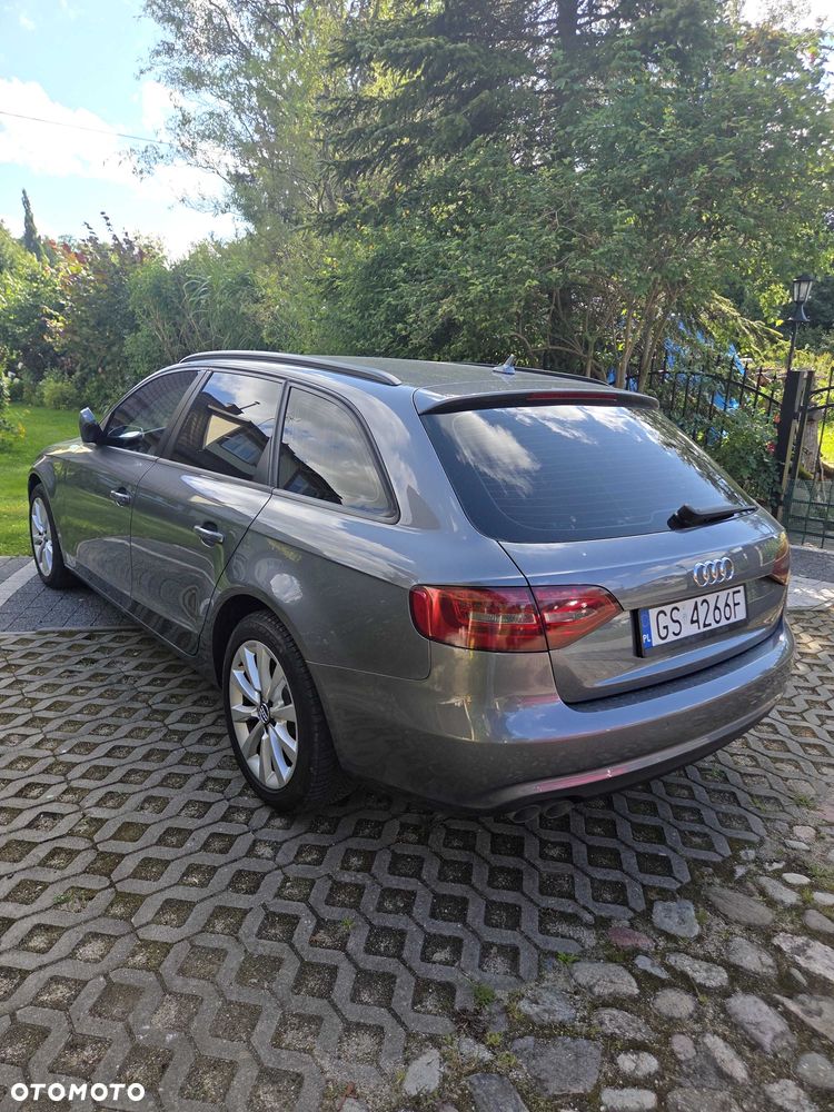 Audi A4 Avant - 4
