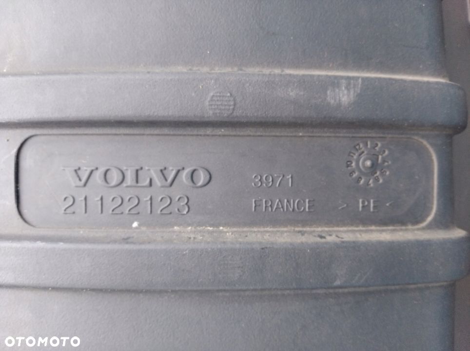 VOLVO FH 4 WLOT DOLOT POWIETRZA KOMIN - 3