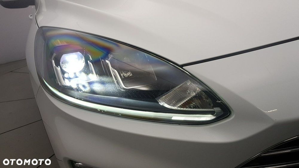 Ford Kuga - 10