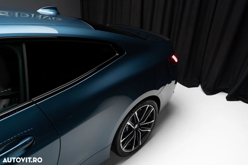 BMW M4 M440i xDrive - 16