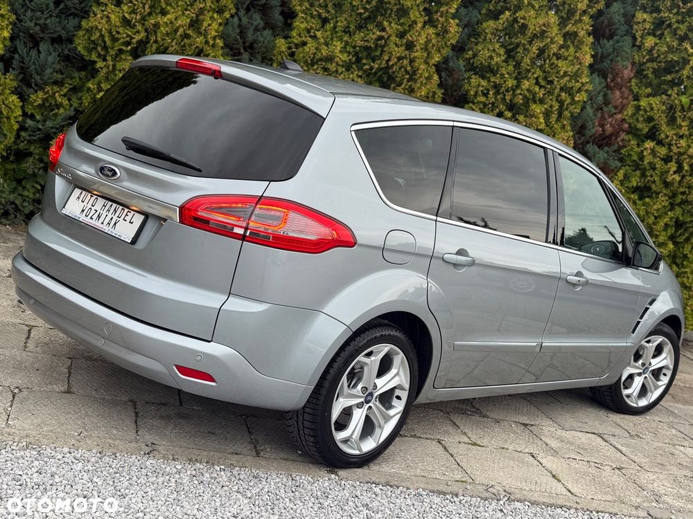 Ford S-Max - 11