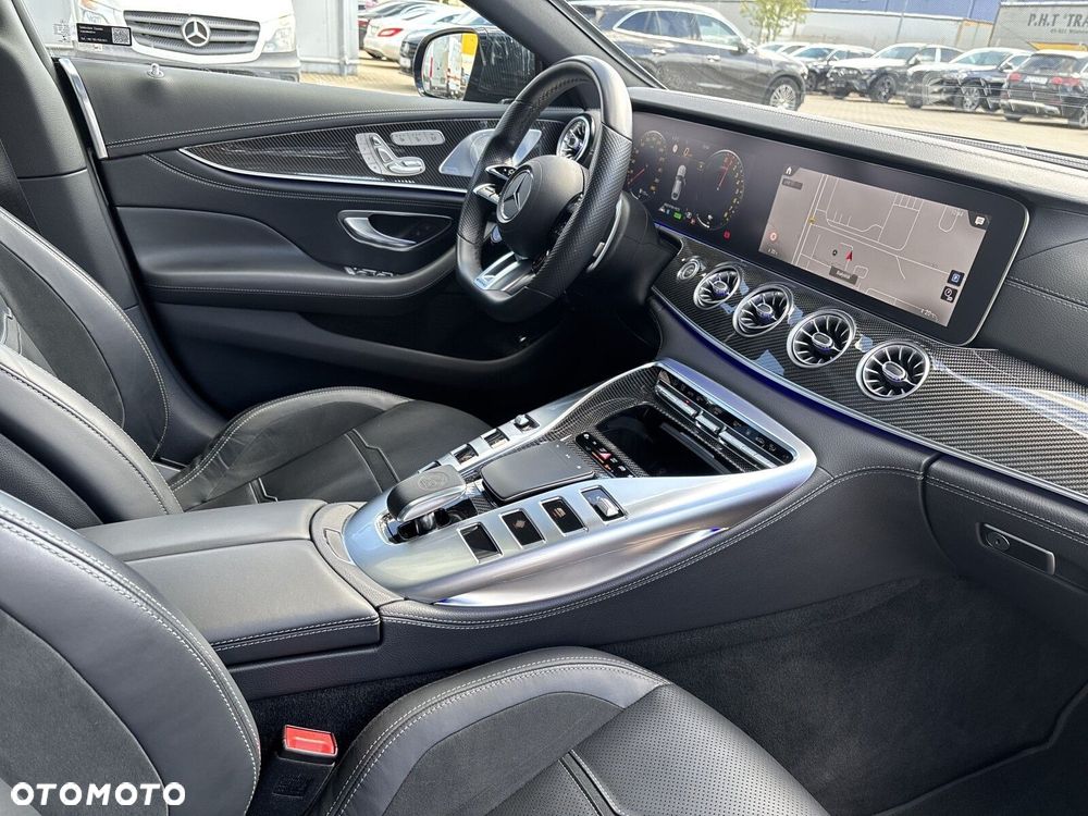 Mercedes-Benz AMG GT - 16
