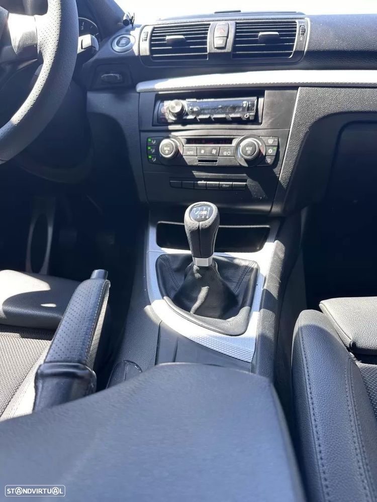 BMW 118 d Pack M - 37