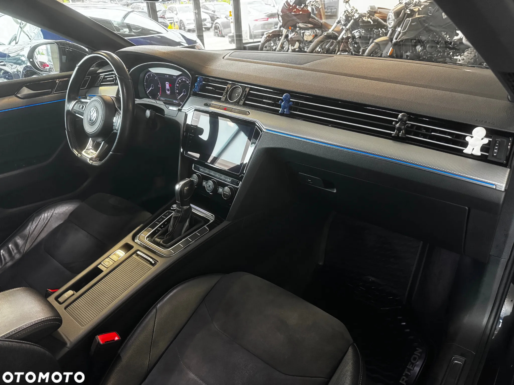 Volkswagen Arteon 2.0 TDI 4Motion R-Line DSG - 22