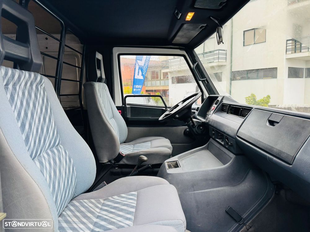 Mercedes-Benz MB100D - 2