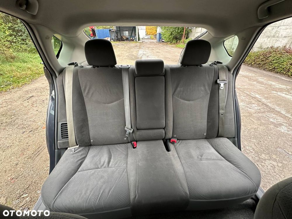Toyota Prius 1.8 HSD Active - 17