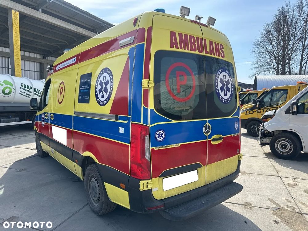 Mercedes-Benz SPRINTER - 7