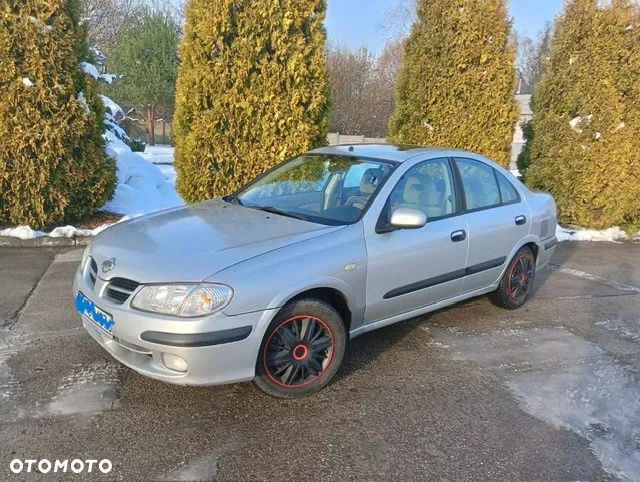 Nissan Almera - 1