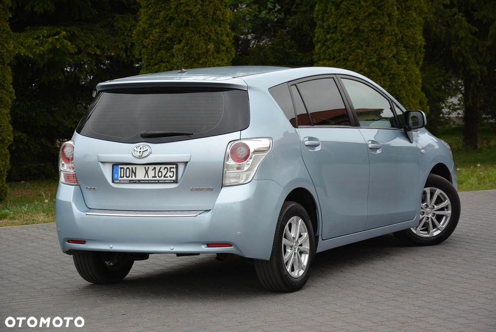 Toyota Verso 2.0 D-4D Premium - 15