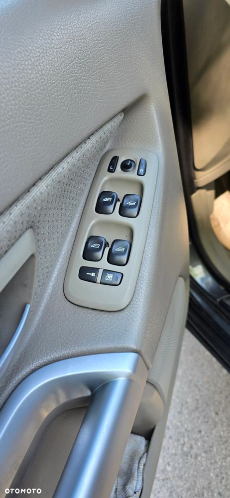 Volvo XC 90 2.4 D5 Momentum - 9