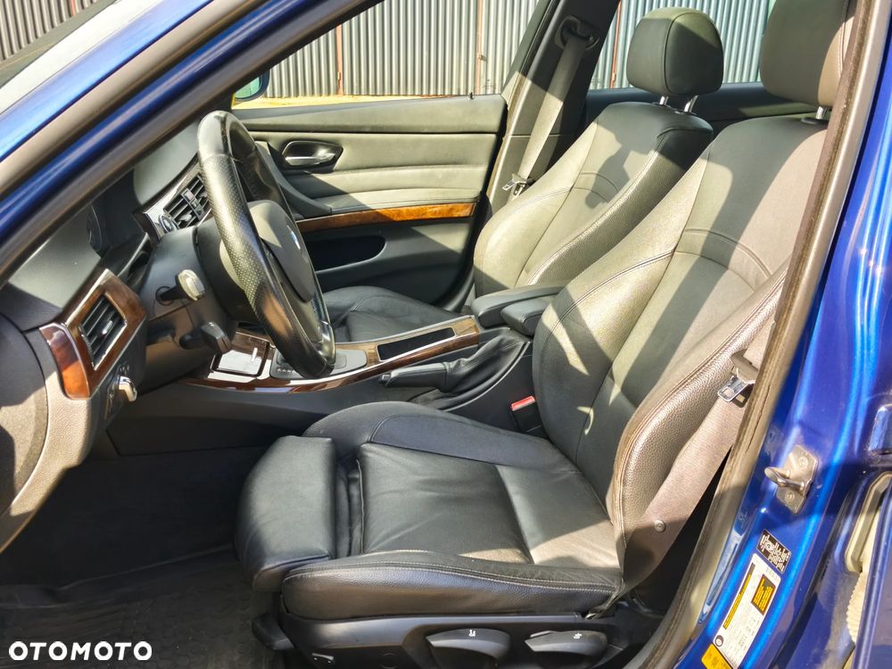 BMW Seria 3 - 24
