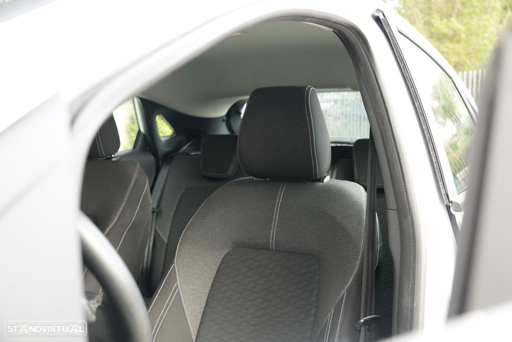 Ford Puma 1.0 EcoBoost MHEV Titanium - 24