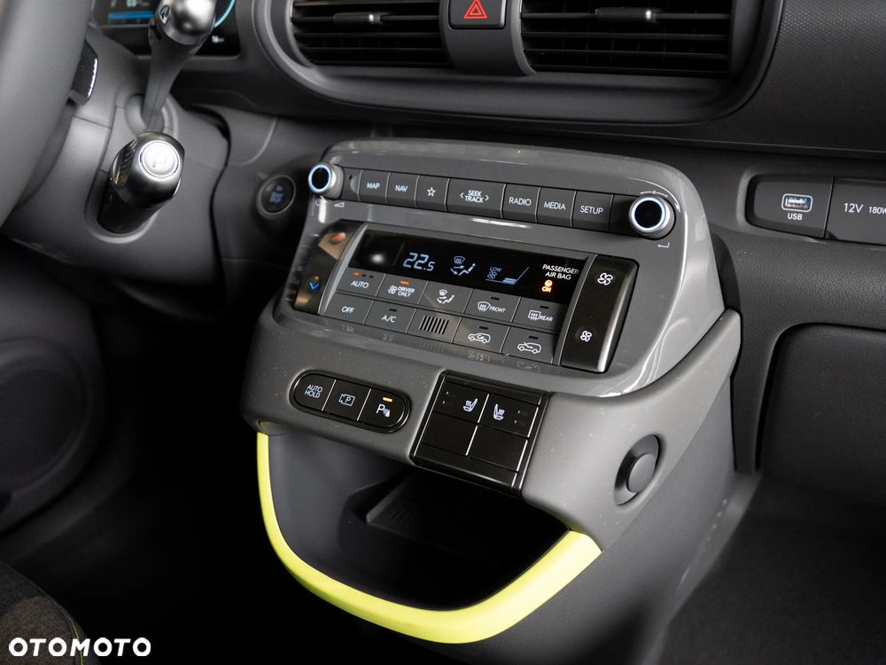 Hyundai Inster 49kWh Cross - 31