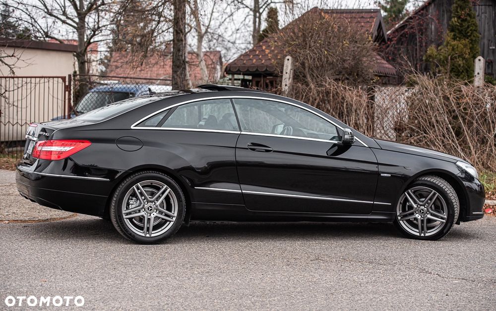 Mercedes-Benz Klasa E 250 CGI BlueEFFICIENCY Automatik Avantgarde - 10