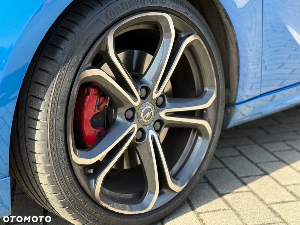 Opel Adam 1.4 Turbo S - 26