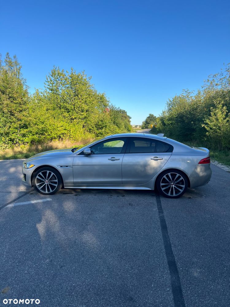 Jaguar XE S - 8