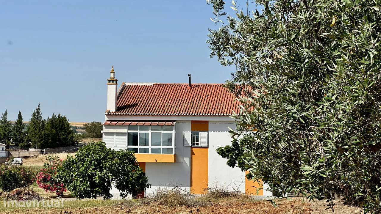 Quinta à venda em Nossa Senhora das Neves, Beja.  O Campo, Dentro da A - Grande imagem: 2/35